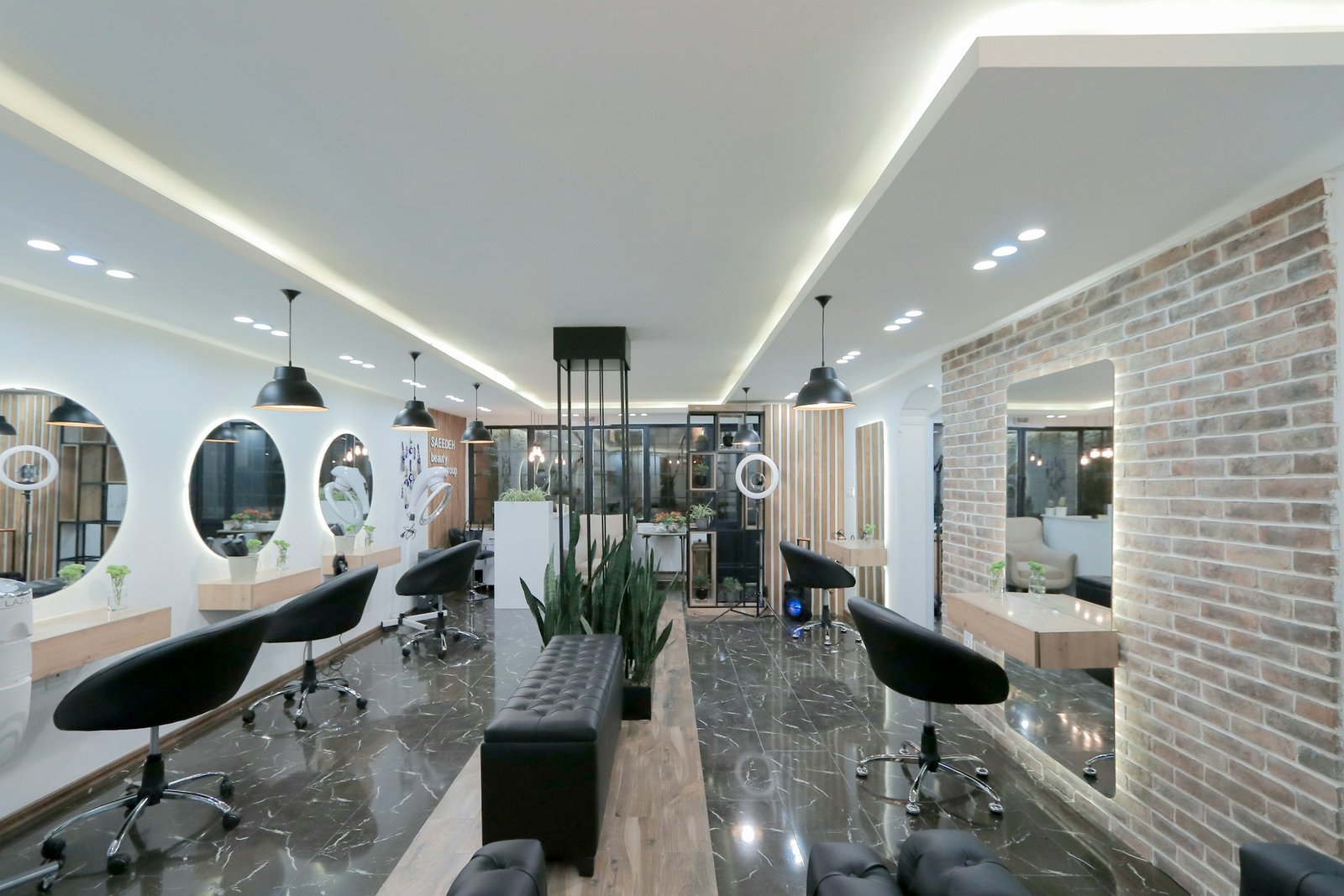 Atelier 704 studio